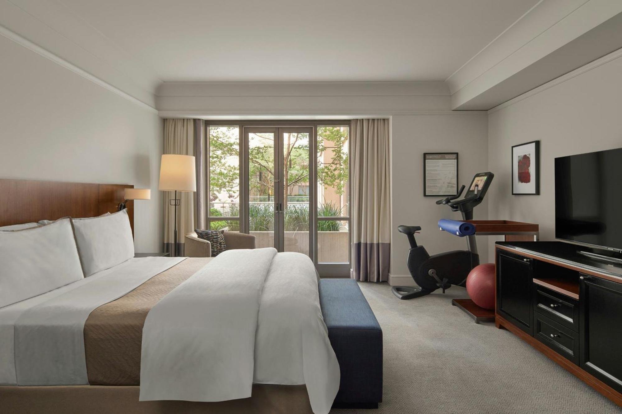 The Westin Melbourne Hotel Exterior photo